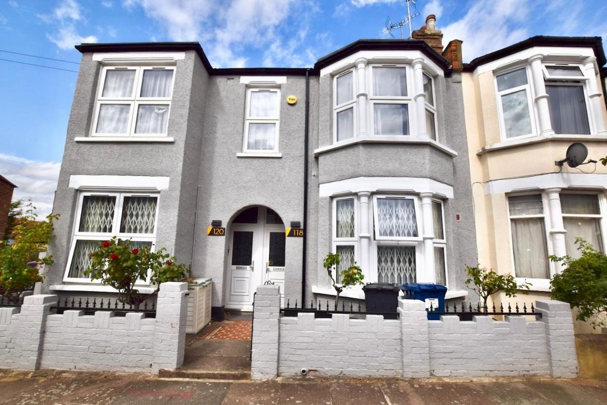 Homely And Stylish Apartment With A Garden In East Finchley لندن المظهر الخارجي الصورة