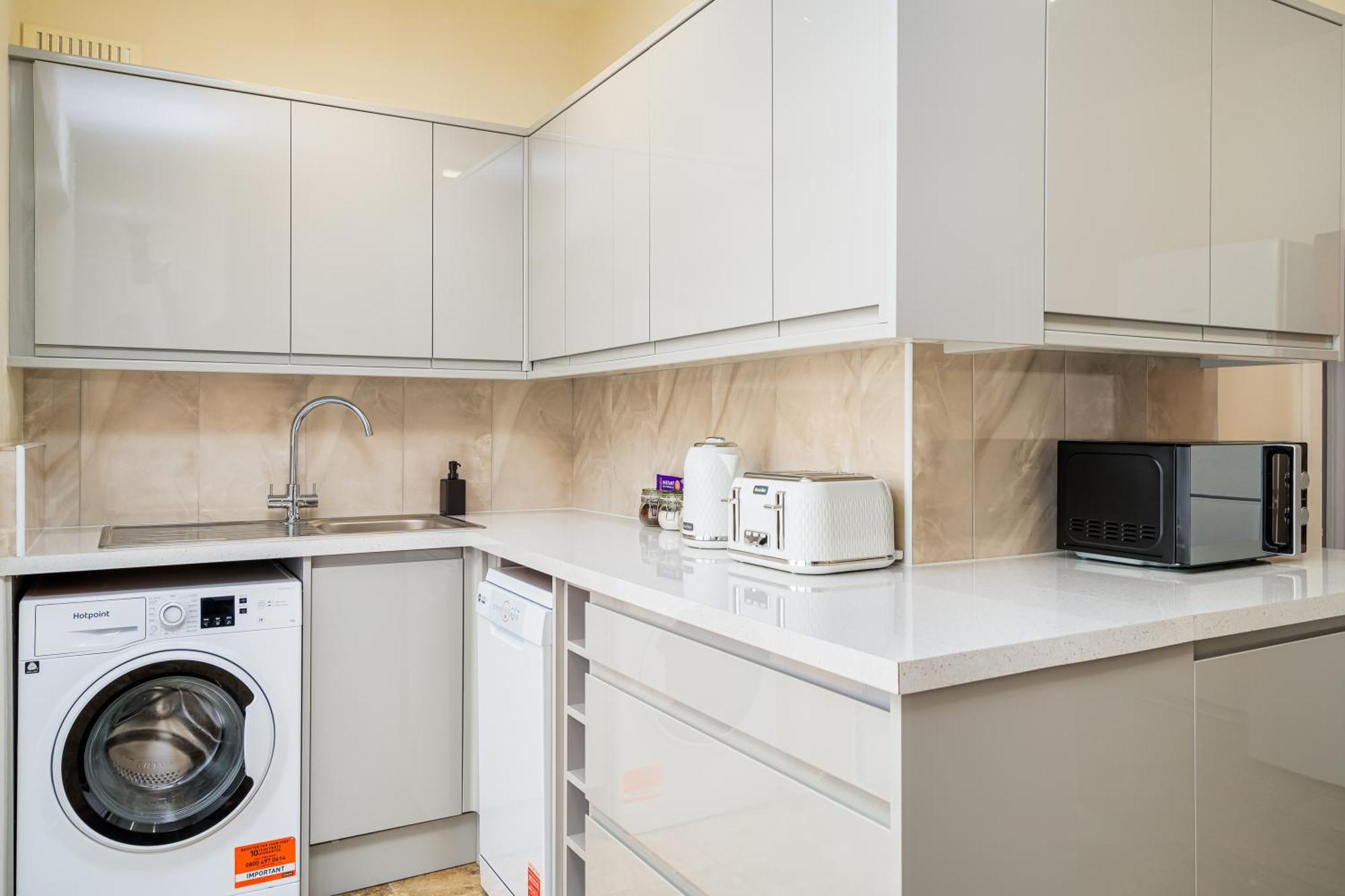 Homely And Stylish Apartment With A Garden In East Finchley لندن المظهر الخارجي الصورة
