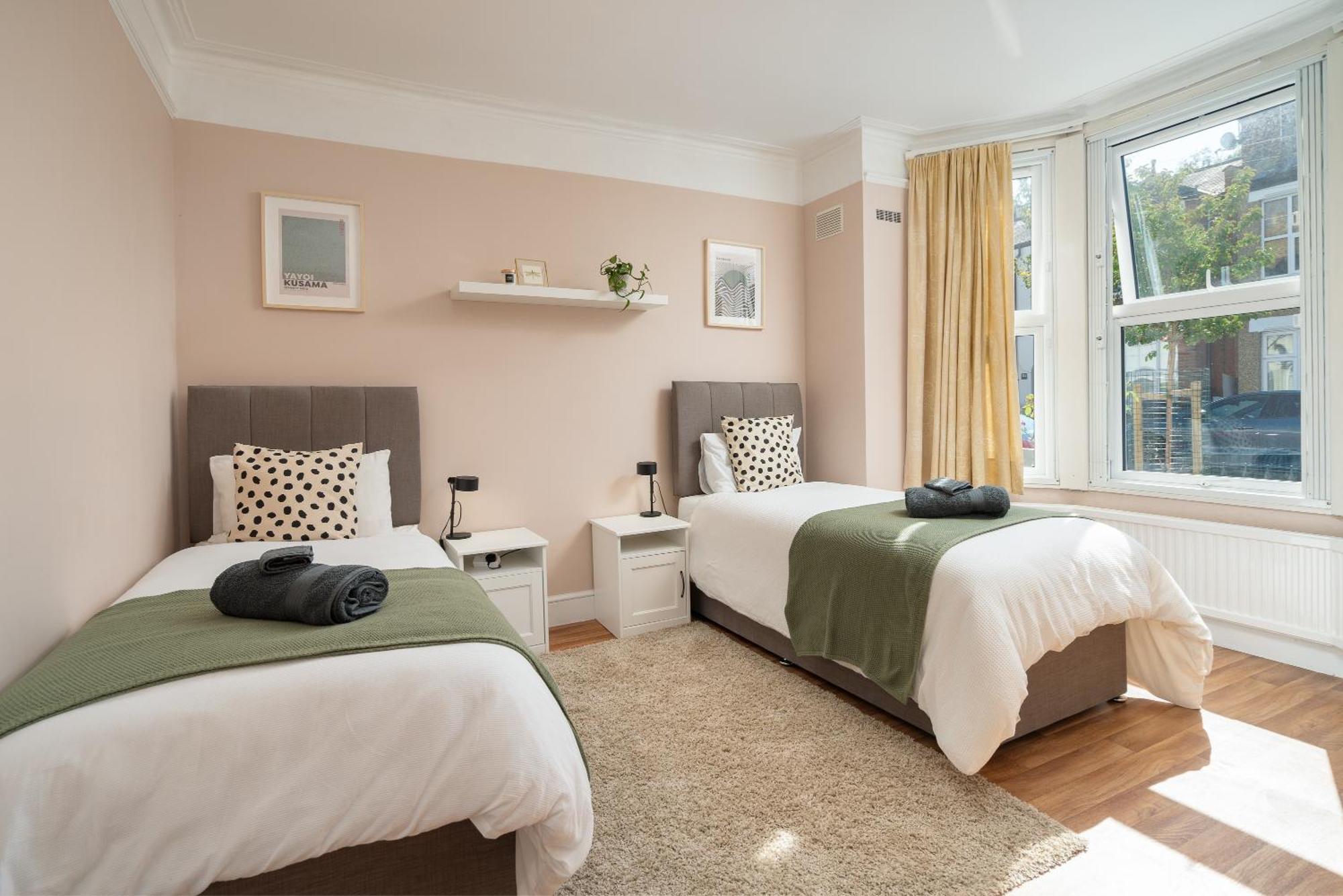 Homely And Stylish Apartment With A Garden In East Finchley لندن المظهر الخارجي الصورة